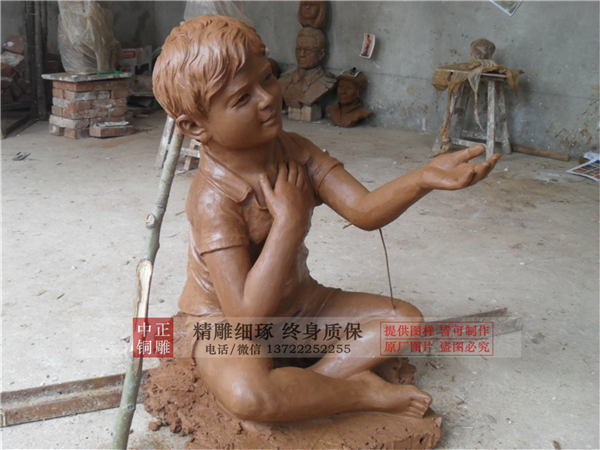 小型人物雕塑.jpg 小型人物雕塑.jpg