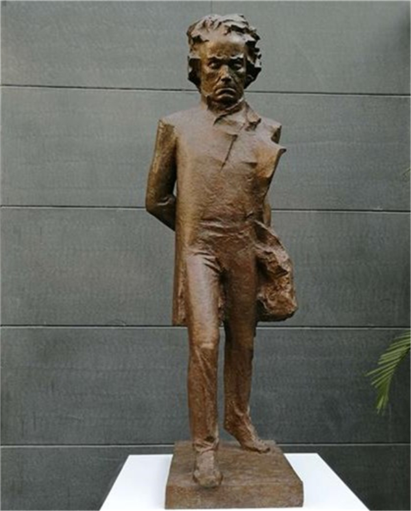 加工貝多芬雕塑.jpg 加工貝多芬雕塑.jpg