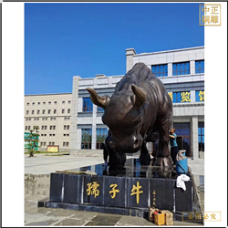 大號(hào)商業(yè)街步行街銅雕塑 大號(hào)商業(yè)街步行街銅雕塑