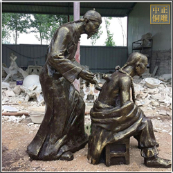 中醫(yī)拔罐人物銅雕塑 中醫(yī)拔罐人物銅雕塑