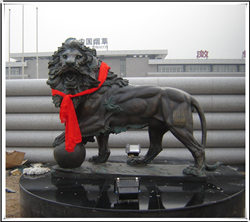 廣場銅獅子 廣場銅獅子